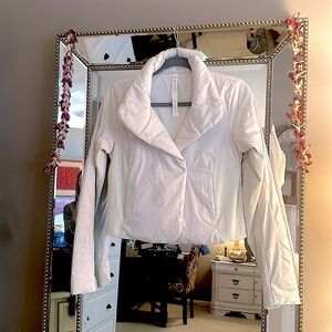 Lululemon puffer jacket